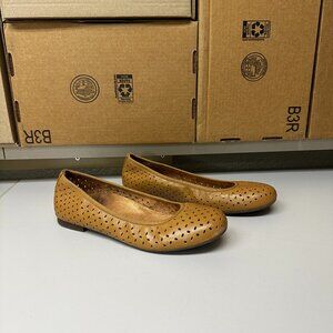 Vionic Robyn flats - tan - size 9.5
